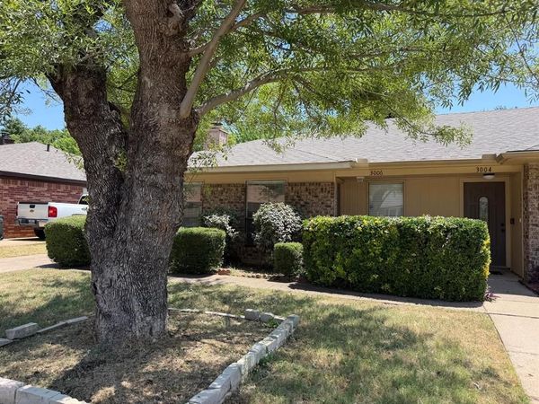 3006 Post Oak Drive , Euless, TX 76039