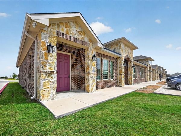 200 Cypress Bend Parkway , Princeton, TX 75407