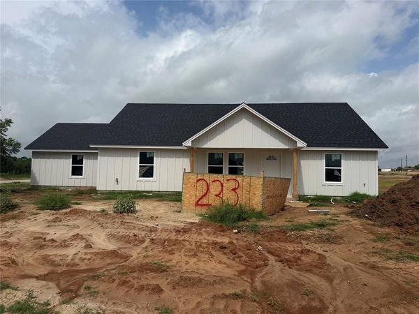 233 Altom Road , Springtown, TX 76082