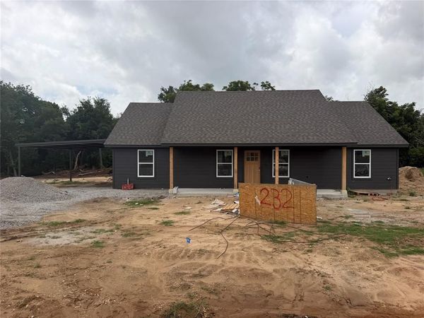 232 Altom Road , Springtown, TX 76082
