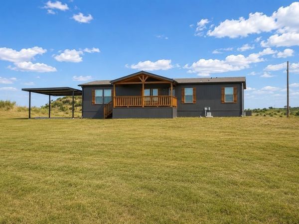 1023 Hopewell Road, Bellevue, TX 76228