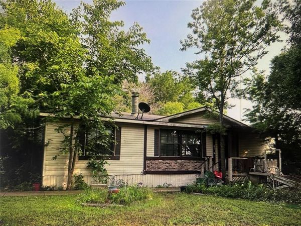 908 Wilbanks Drive, Hallsburg, TX 76705