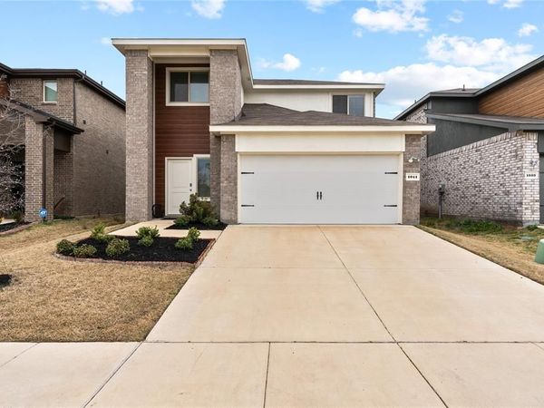 1041 Old Oaks Drive, Forney, TX 75126