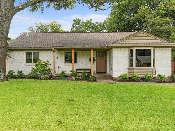 925 Fernwood Drive , Richardson, TX 75080