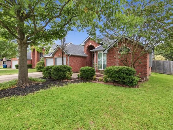 140 Woodcreek Drive , Rockwall, TX 75032