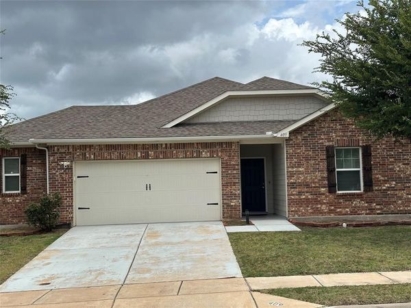 409 Willow Creek Drive, Glenn Heights, TX 75154