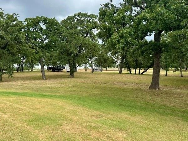 108 Country Club Drive , Nocona, TX 76255