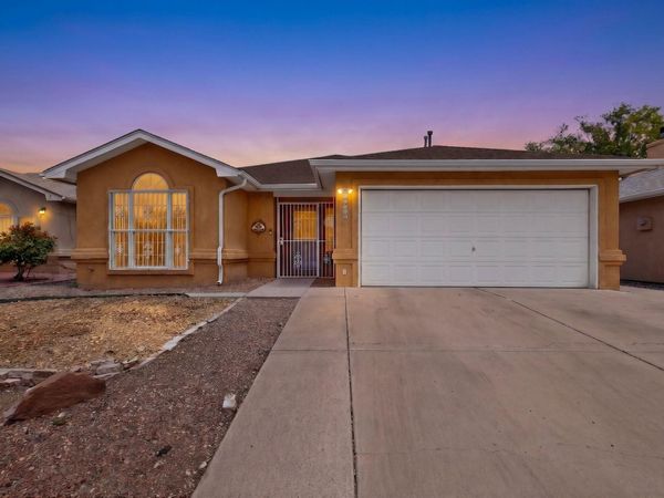 6215 Summer Ray Road NW, Albuquerque, NM 87120