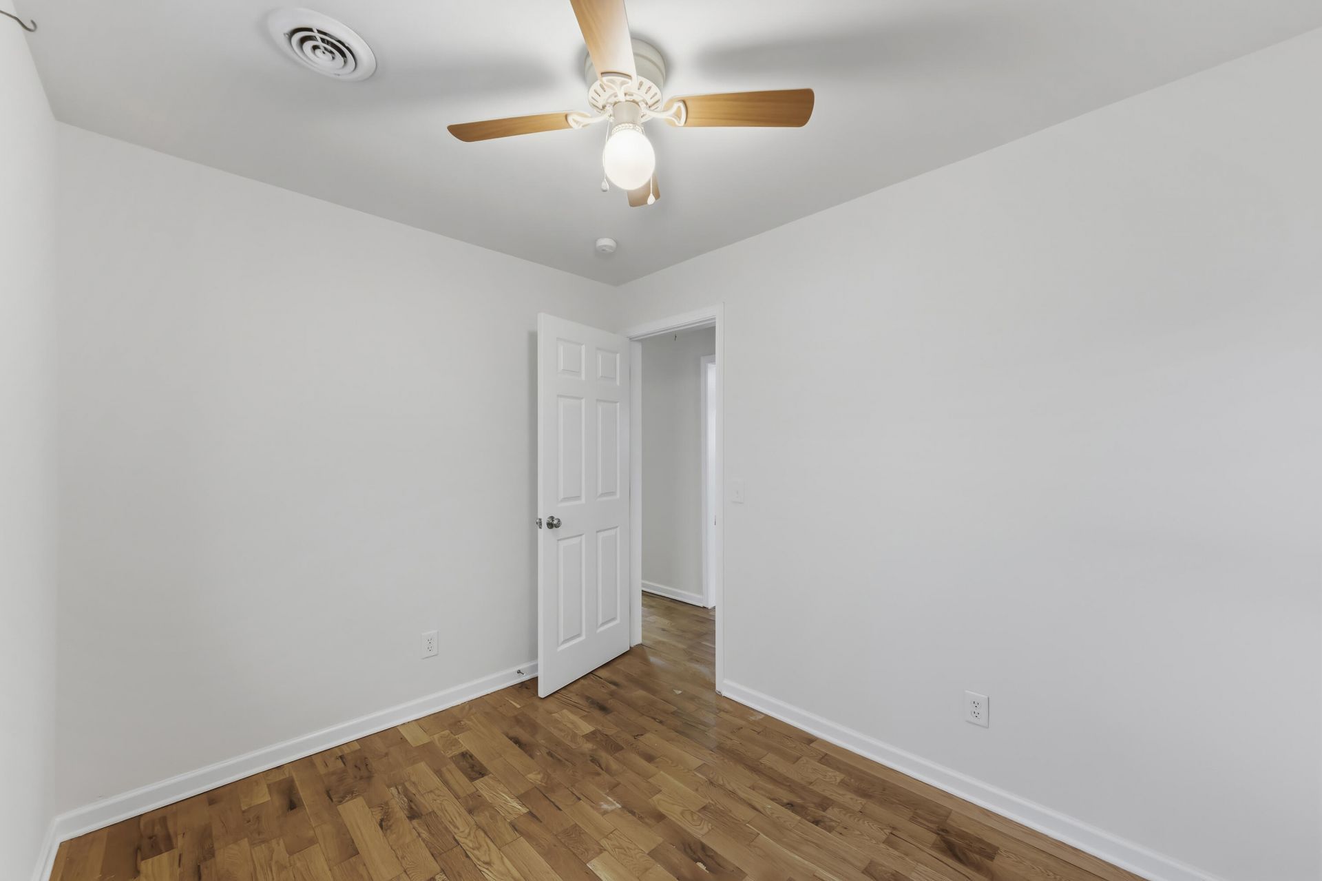41 Rose Lane Photo 8