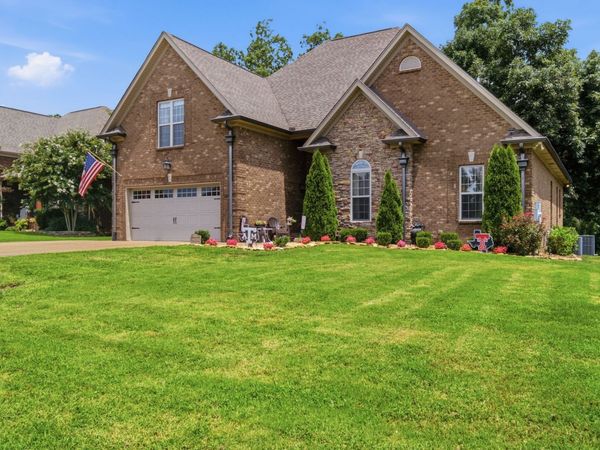 1109 Secretariat Dr , Mount Juliet, TN 37122