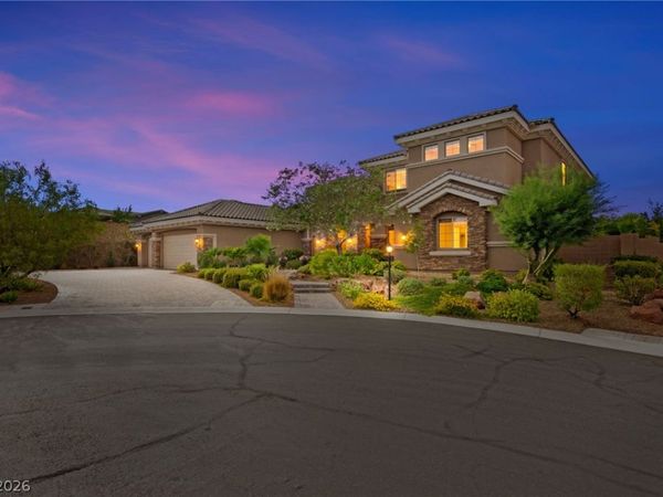 9896 Cathedral Pines Avenue, Las Vegas, NV 89149