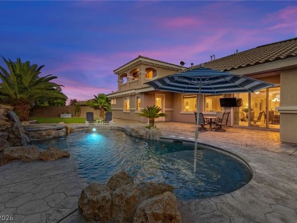 9896 Cathedral Pines Avenue , Las Vegas, NV 89149