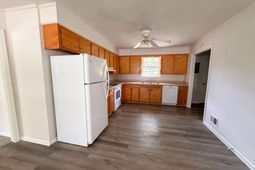 406 Lafayette Way  photo 4