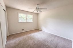 406 Lafayette Way  photo 4