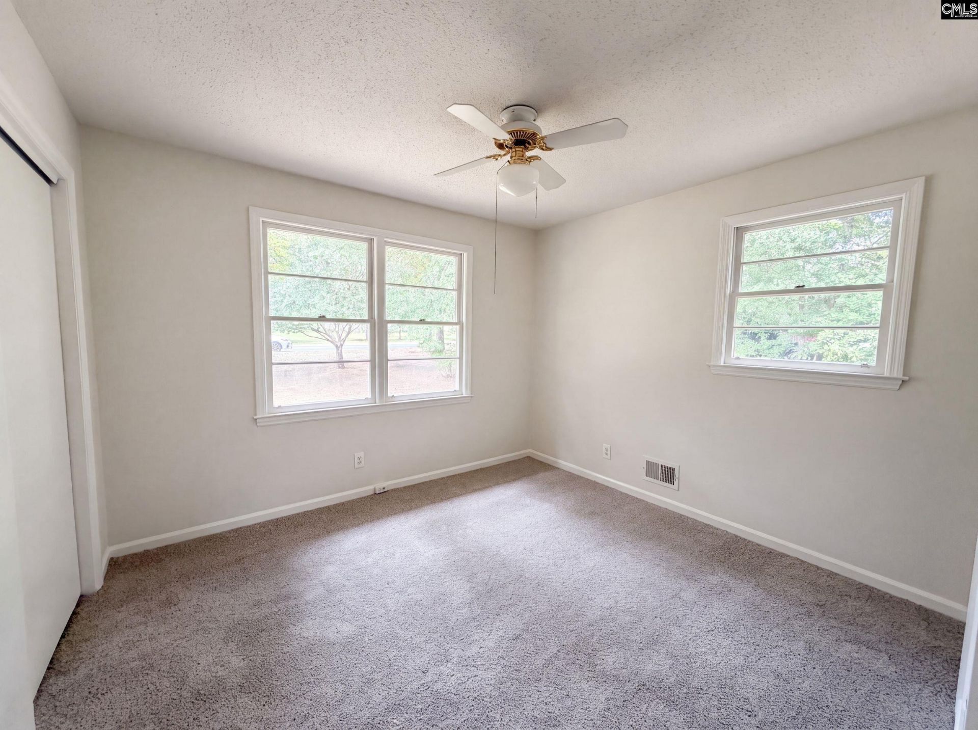 406 Lafayette Way  Photo 9