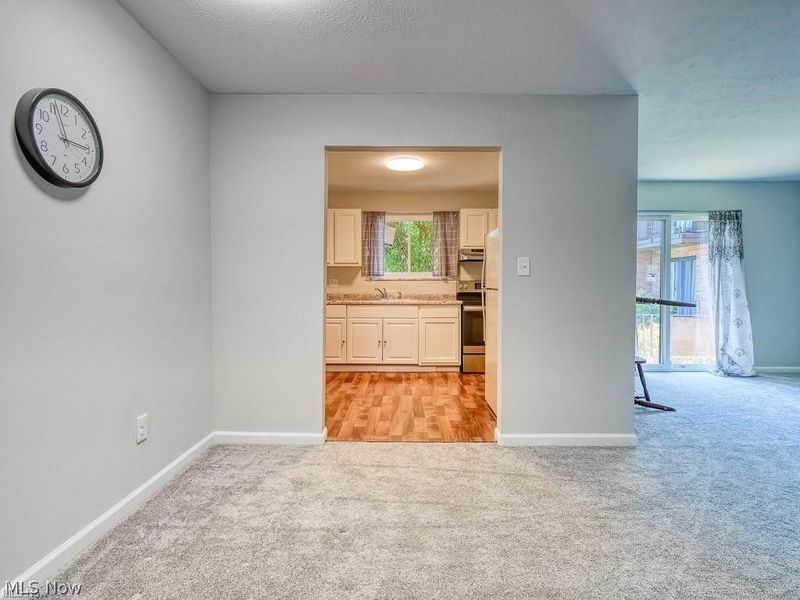 24665 Clareshire Drive, North Olmsted, OH 44070 Photo 14
