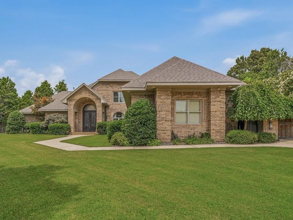 2321 Grand Oaks Cove, Jonesboro, AR 72404