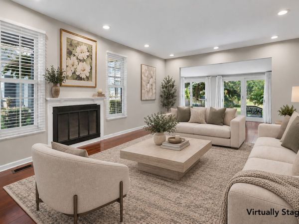 87 Whittington Course, St. Charles, IL 60174