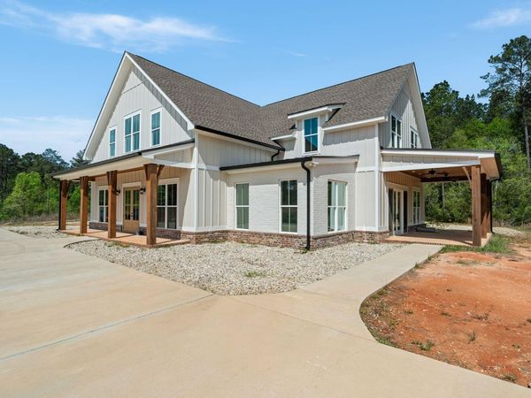 4194 Mississippi 589, Sumrall, MS 39482