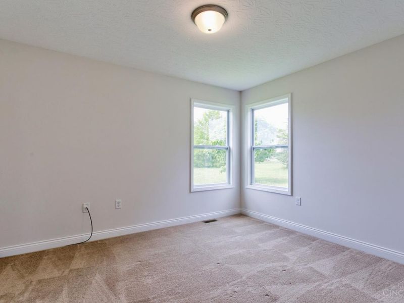 150 Choctaw Drive, Franklin Twp, OH 45171 Photo 12