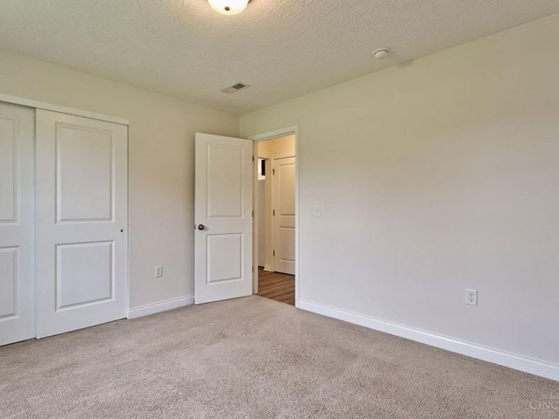 150 Choctaw Drive, Franklin Twp, OH 45171 Photo 13