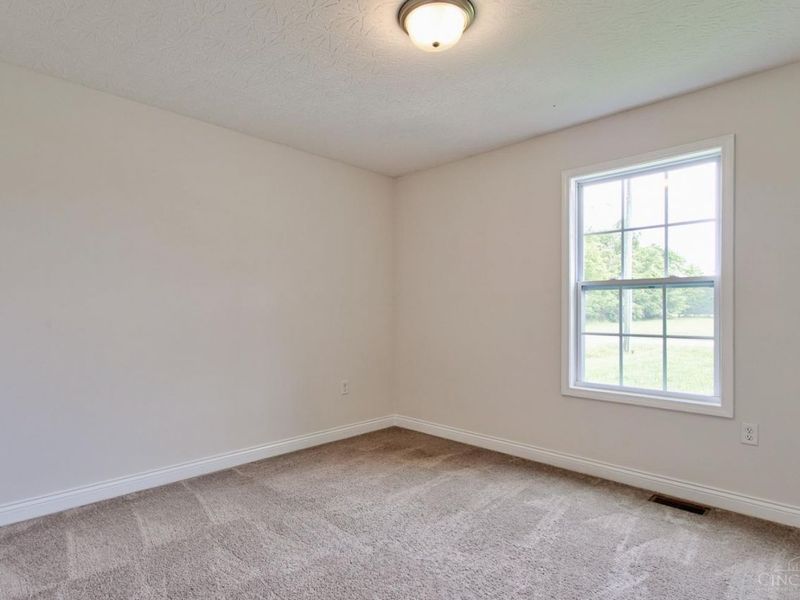 150 Choctaw Drive, Franklin Twp, OH 45171 Photo 14