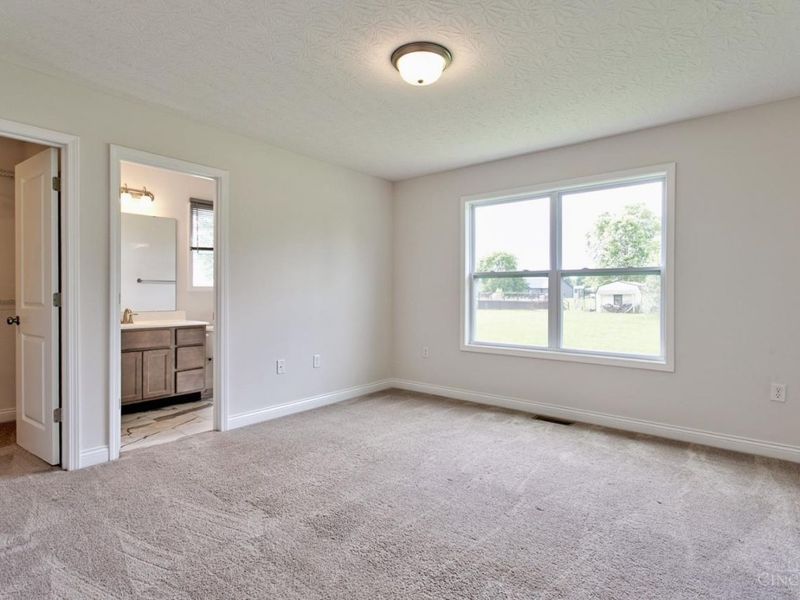 150 Choctaw Drive, Franklin Twp, OH 45171 Photo 7