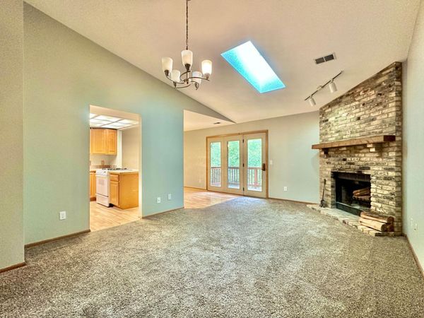 18462 Creeks Bend Drive, Minnetonka, MN 55345