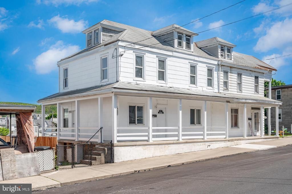 335 W 6th Street , Mount Carmel, PA 17851 Main Photo