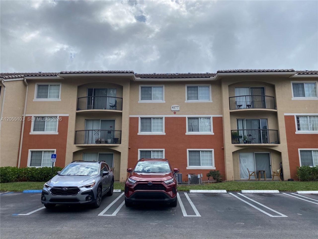 4177 N Haverhill Rd, Unit 808, West Palm Beach, FL 33417 Photo