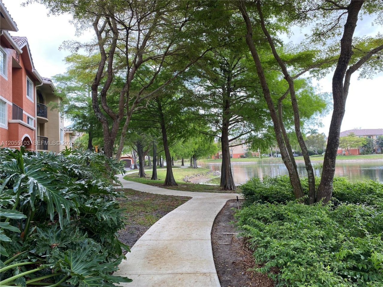 4177 N Haverhill Rd, Unit 808, West Palm Beach, FL 33417 Photo