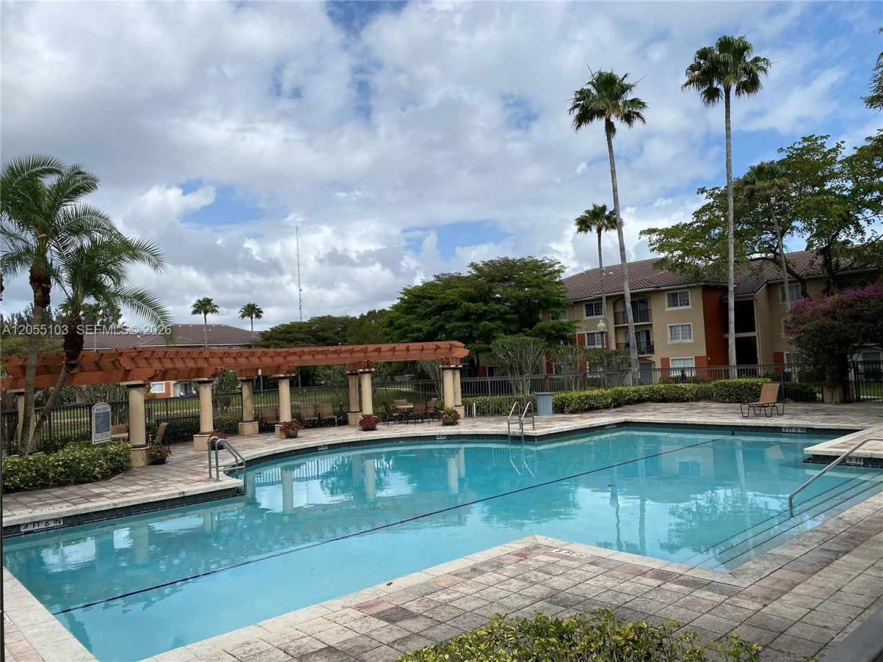 4177 N Haverhill Rd, Unit 808, West Palm Beach, FL 33417 Photo