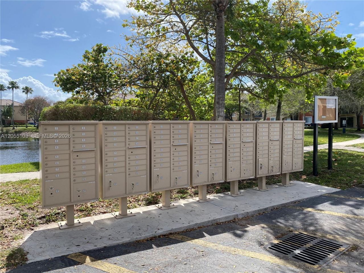 4177 N Haverhill Rd, Unit 808, West Palm Beach, FL 33417 Photo