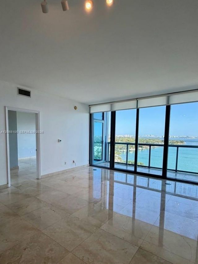 601 NE 36th St , Unit 1311, Miami, FL 33137 Photo