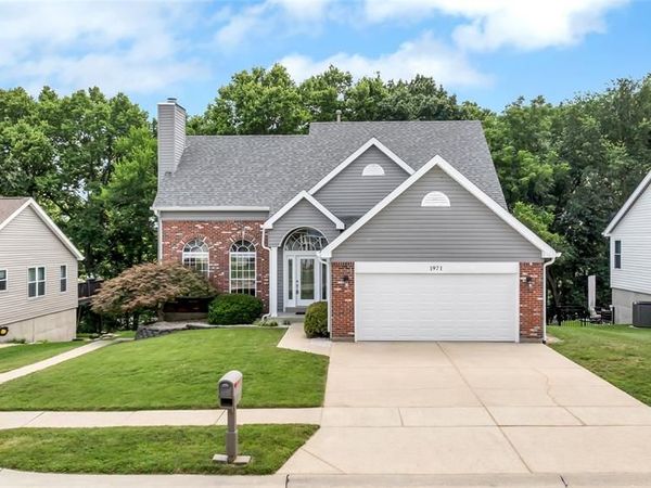 1971 Fox Pointe Drive, Arnold, MO 63010
