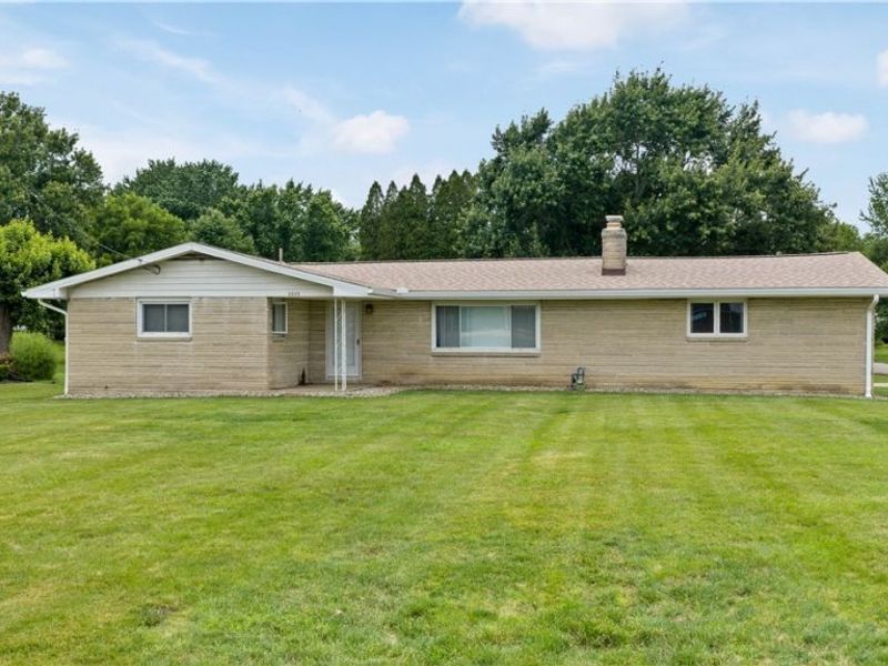 6323 Middlebranch Avenue NE, Canton, OH 44721 Photo 1