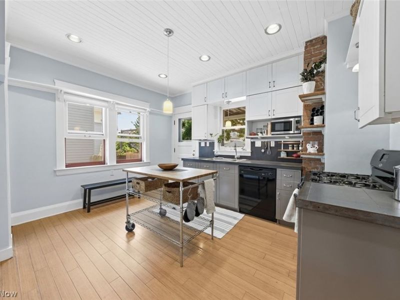 4111 Spokane Avenue , Cleveland, OH 44109 Photo 10
