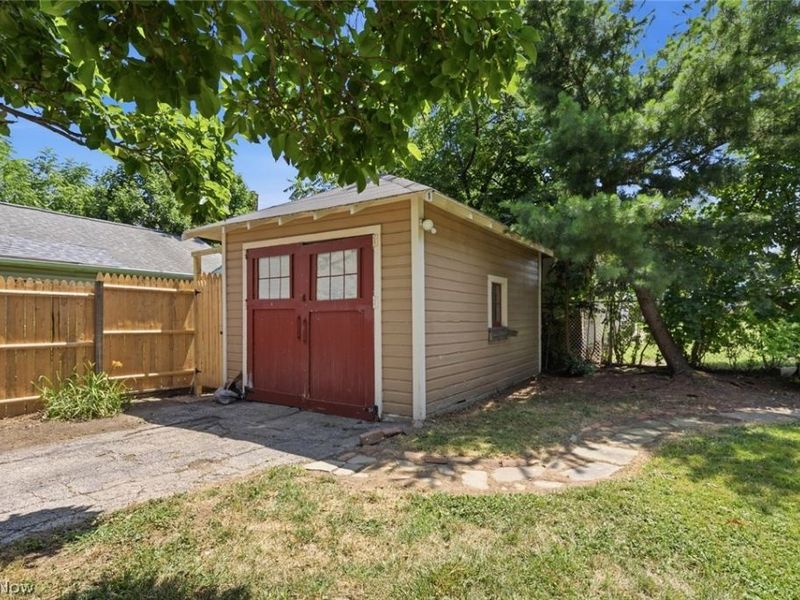 4111 Spokane Avenue , Cleveland, OH 44109 Photo 46