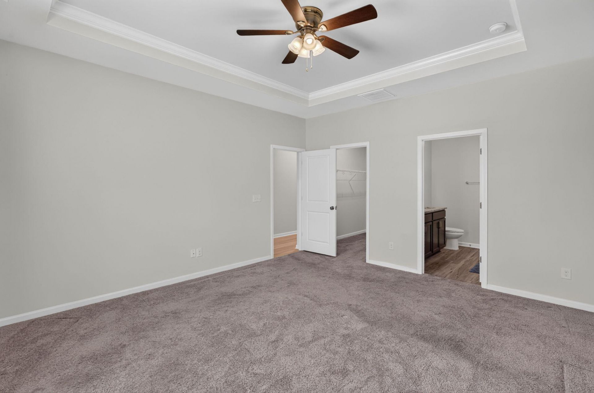 134 Clydesdale Circle Photo 7