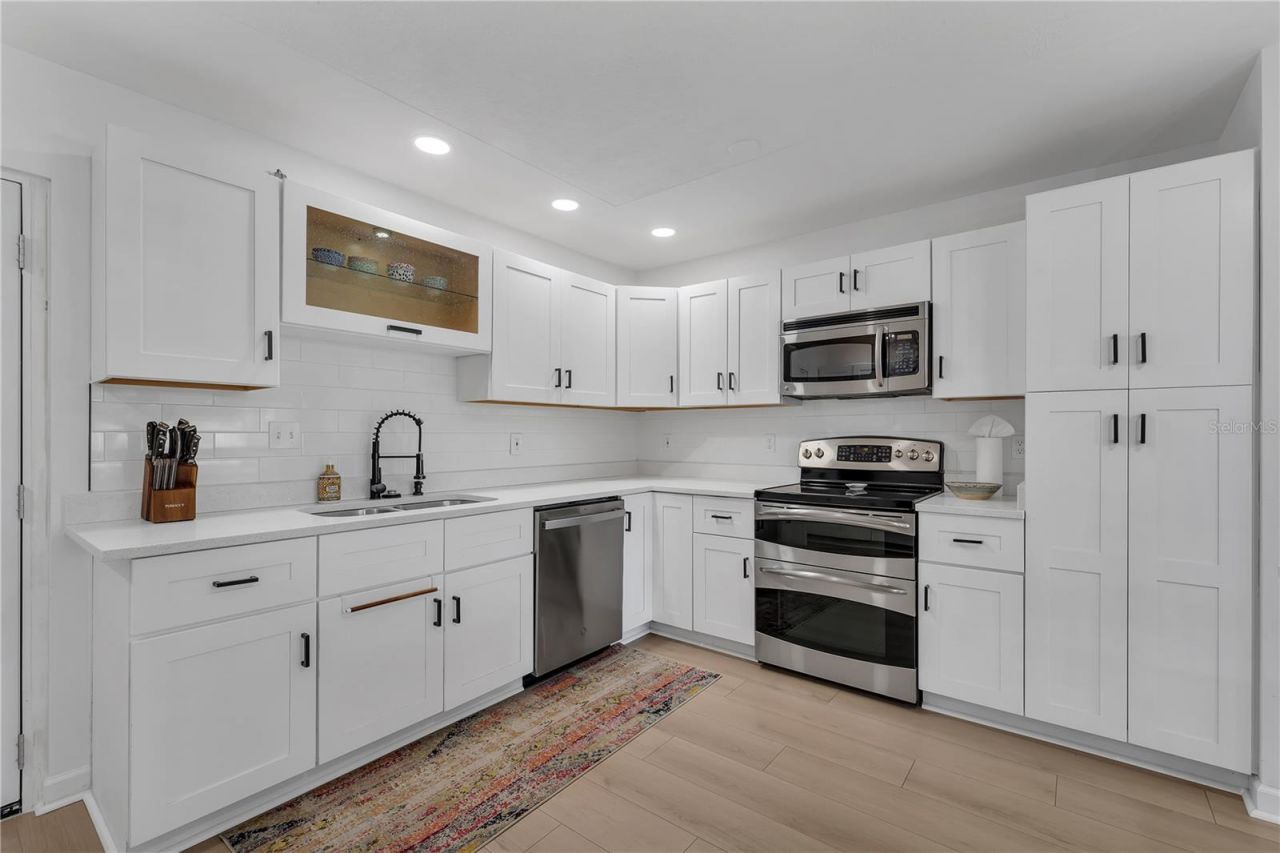 3295 57th Street N, Saint Petersburg, FL 33710 Photo
