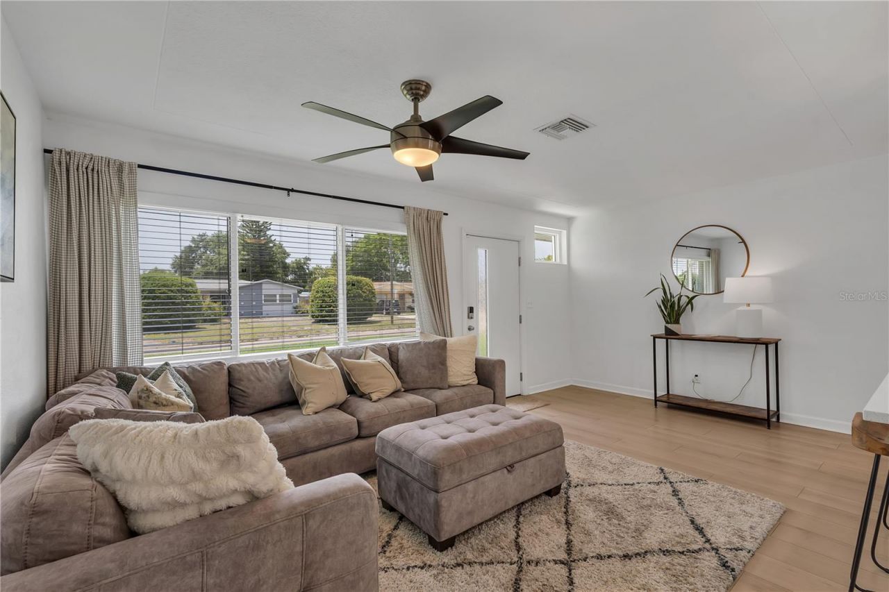 3295 57th Street N, Saint Petersburg, FL 33710 Photo