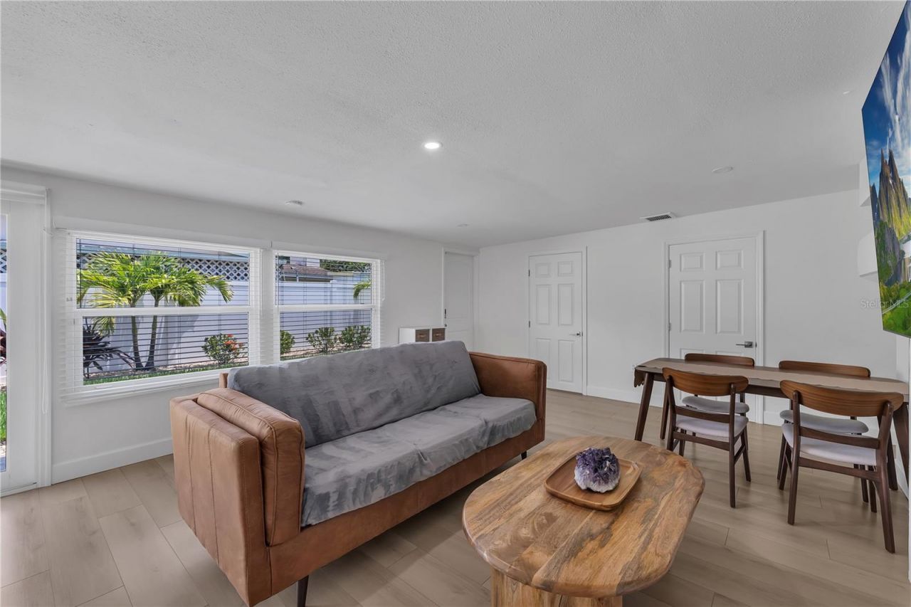 3295 57th Street N, Saint Petersburg, FL 33710 Photo