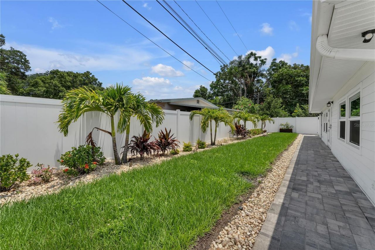 3295 57th Street N, Saint Petersburg, FL 33710 Photo