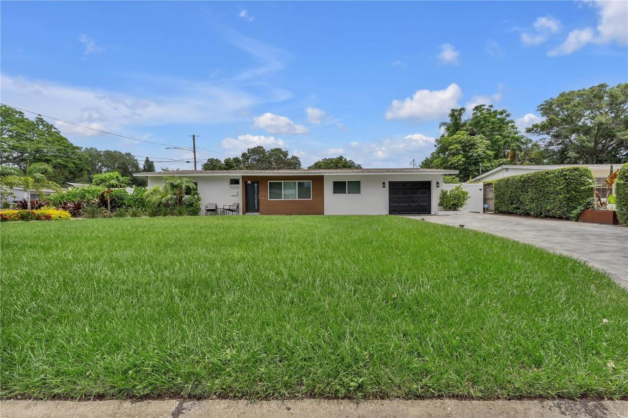3295 57th Street N, Saint Petersburg, FL 33710 Photo