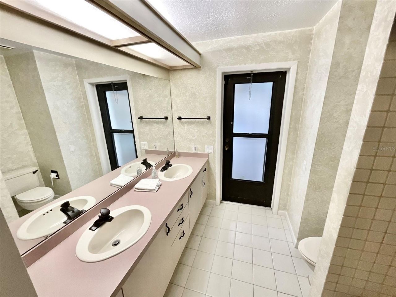 1349 Hillside Drive , Tarpon Springs, FL 34689 Photo
