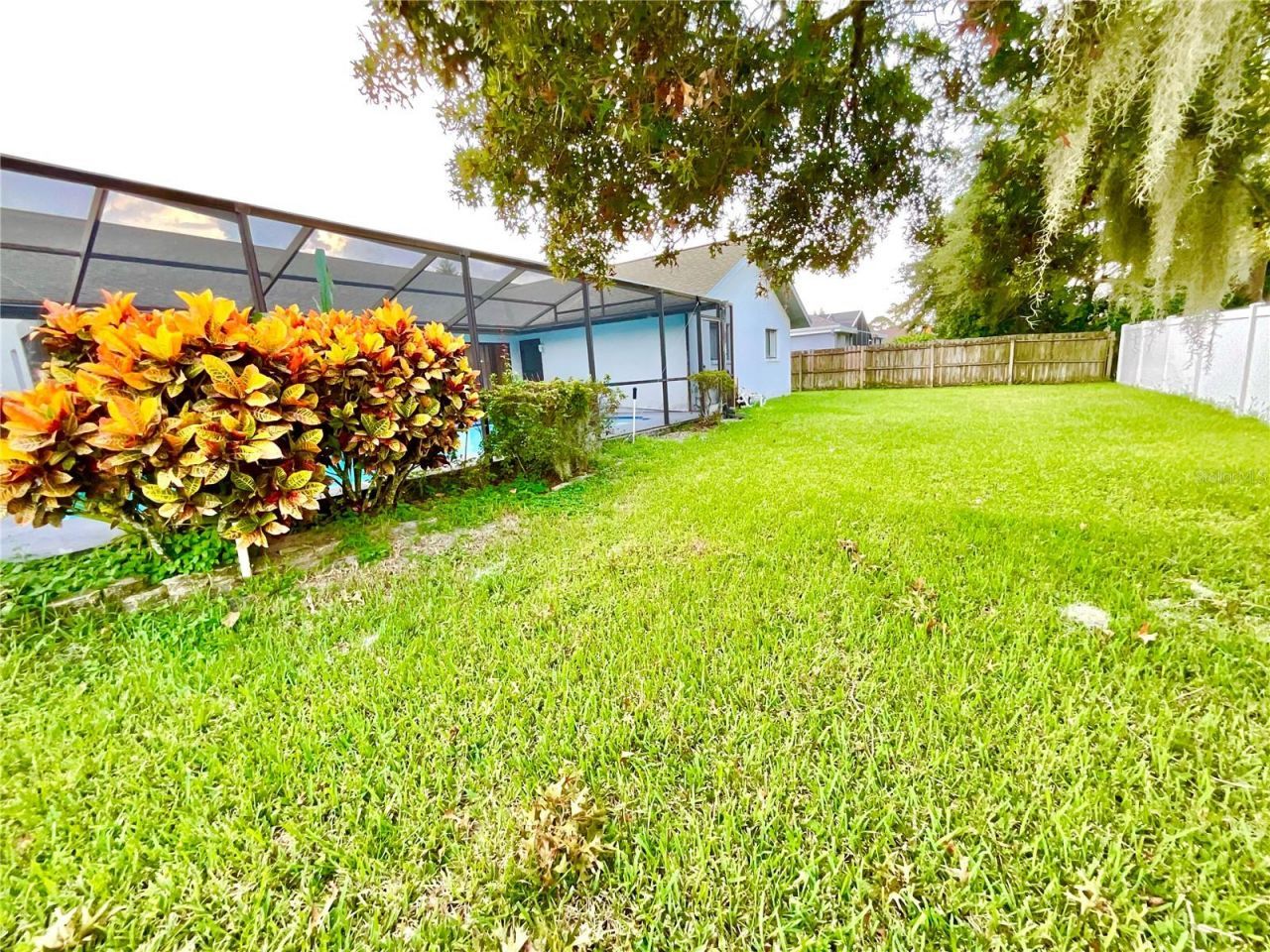 1349 Hillside Drive , Tarpon Springs, FL 34689 Photo