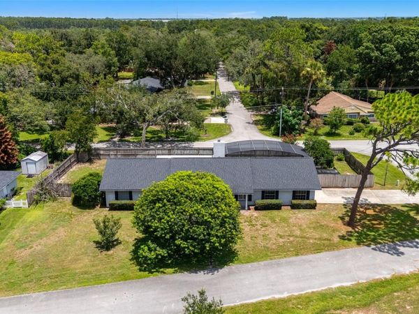 401 SANFORD AVENUE , LONGWOOD, FL 32750