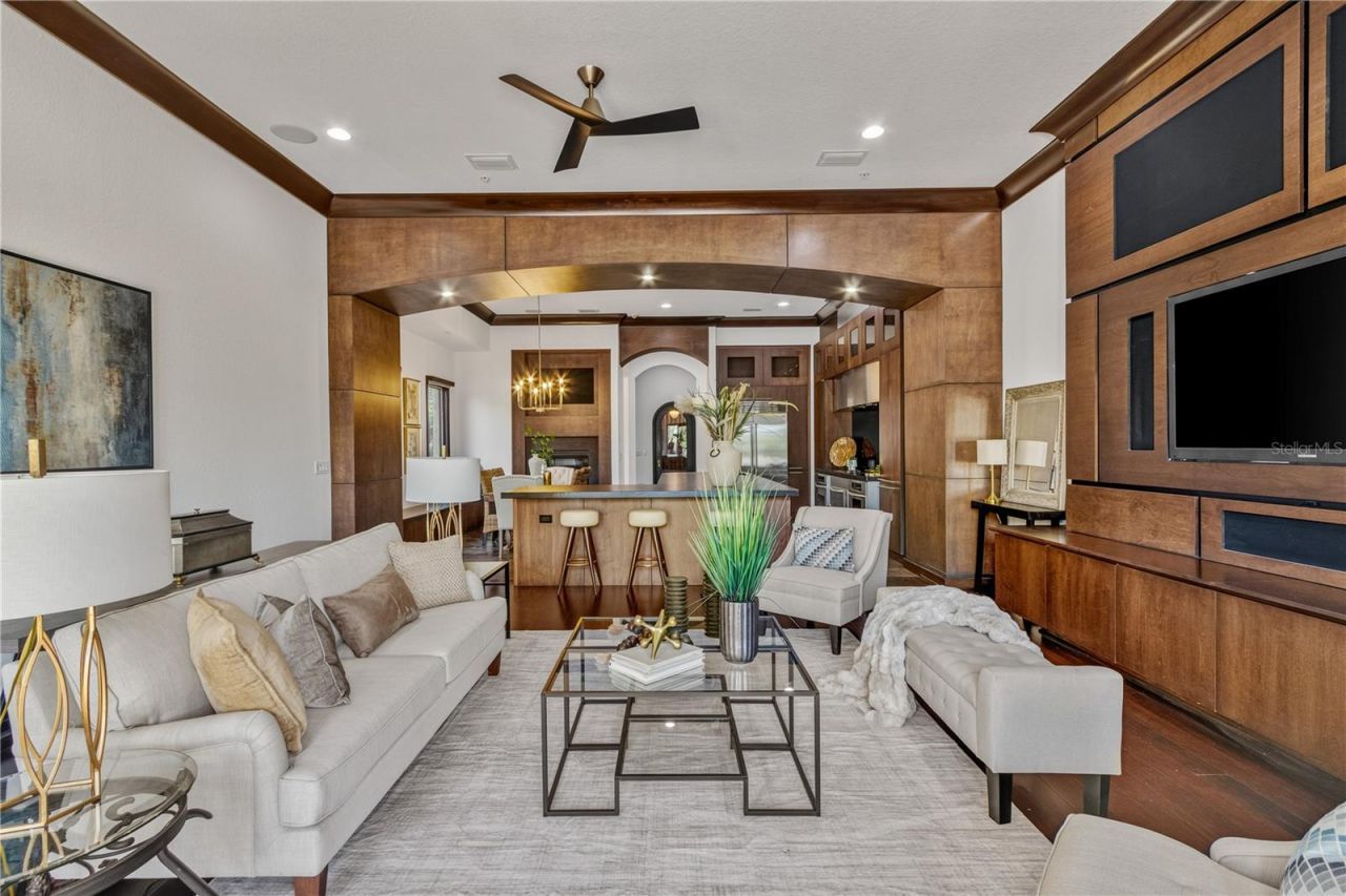 1008 Paseo Del Rio Ne, Saint Petersburg, FL 33702 Photo