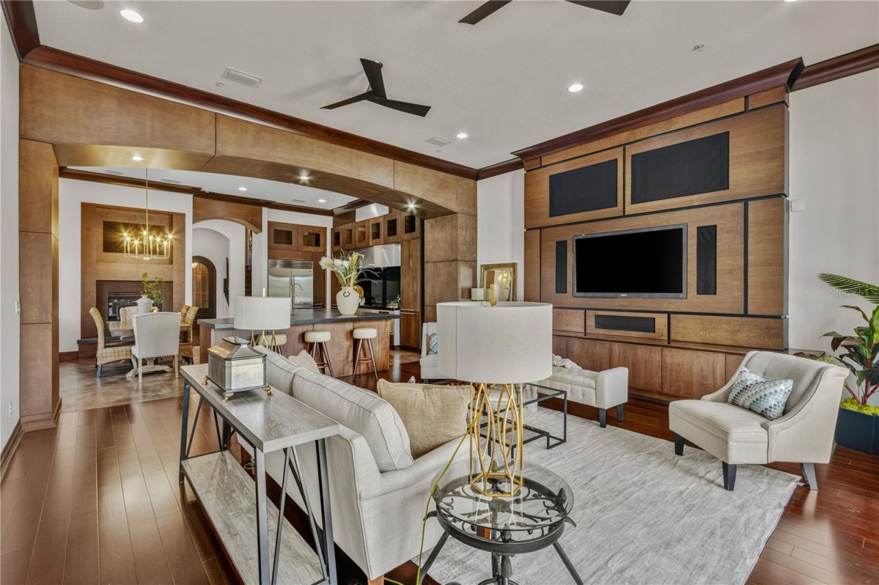 1008 Paseo Del Rio Ne, Saint Petersburg, FL 33702 Photo