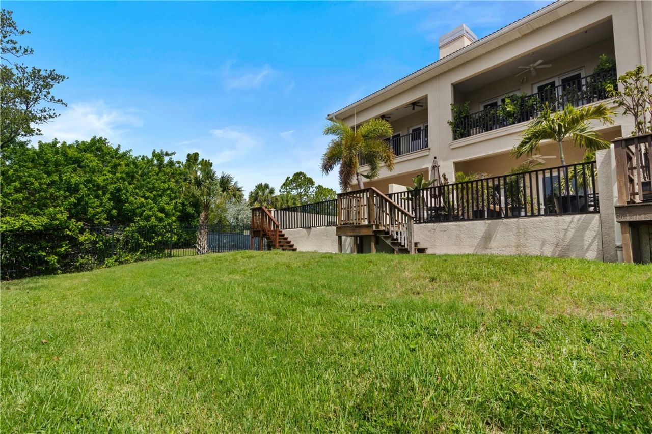1008 Paseo Del Rio Ne, Saint Petersburg, FL 33702 Photo